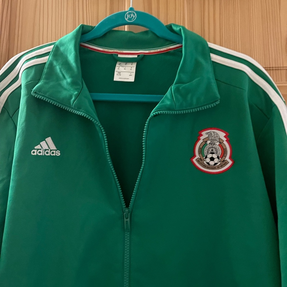 Addias Mexico sweater